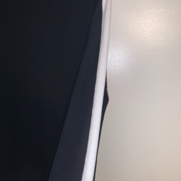 H&M long sleeve - Picture 2 of 4